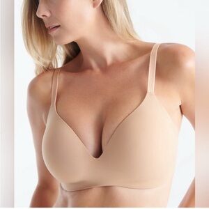 2 x Knix Wingwoman Bras in